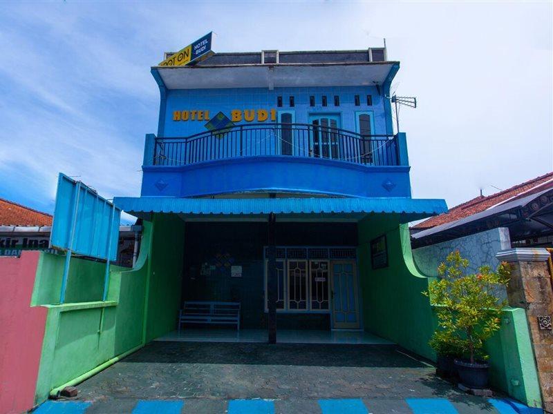 Spot On 2871 Hotel Budi Пурвокерто Екстериор снимка