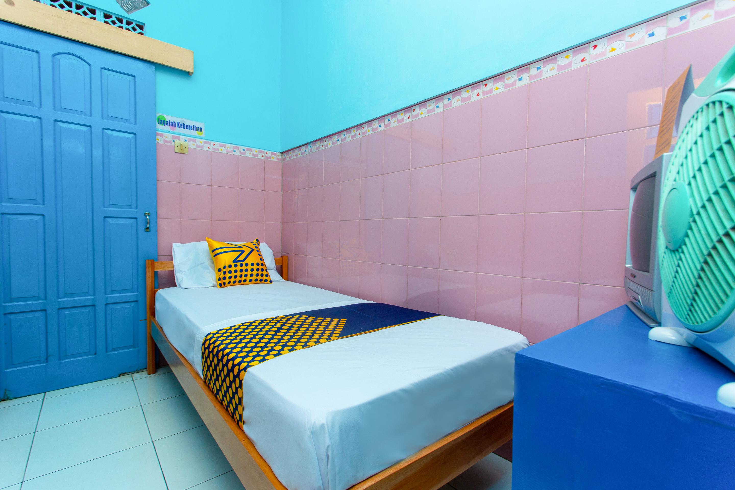 Spot On 2871 Hotel Budi Пурвокерто Екстериор снимка