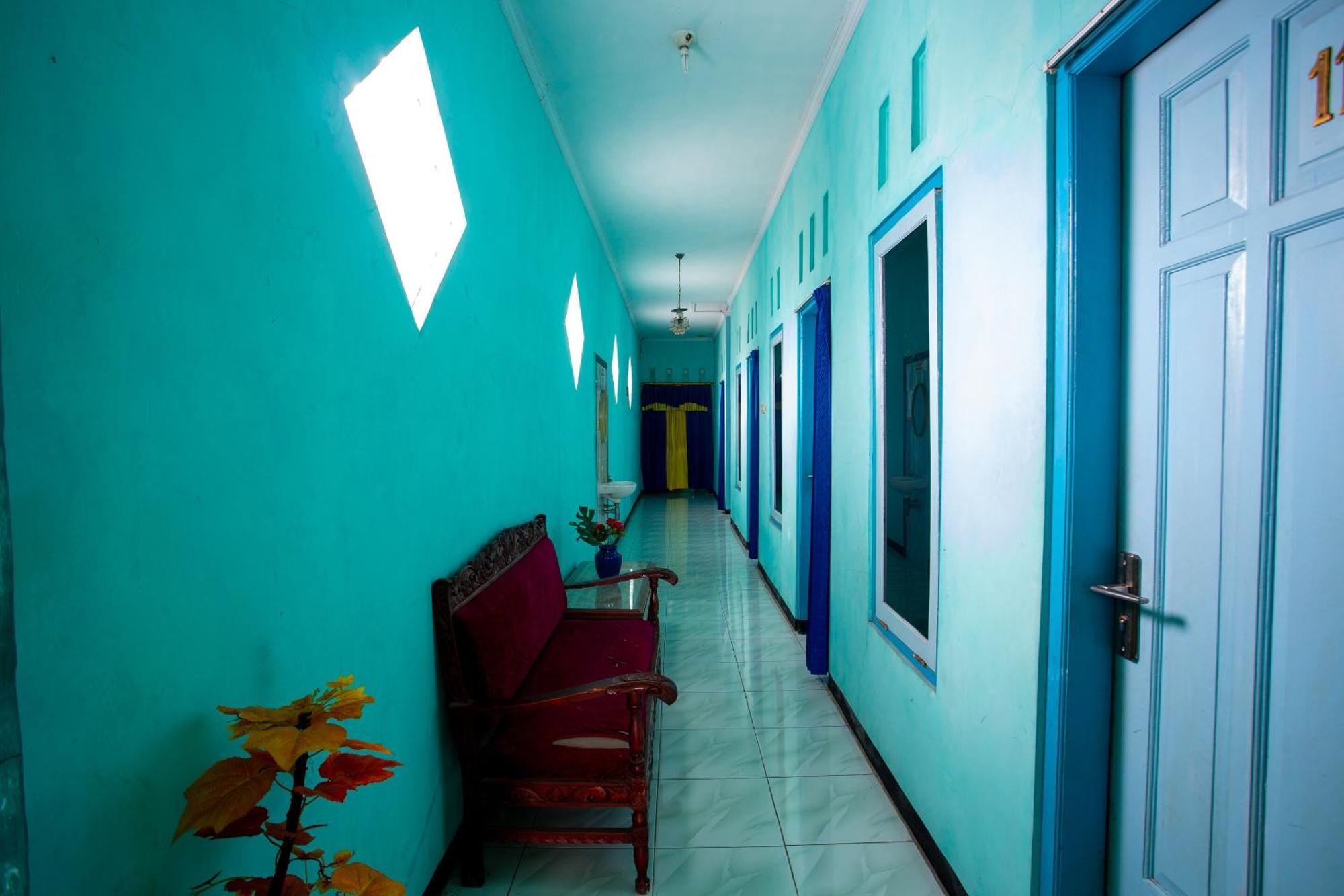 Spot On 2871 Hotel Budi Пурвокерто Екстериор снимка