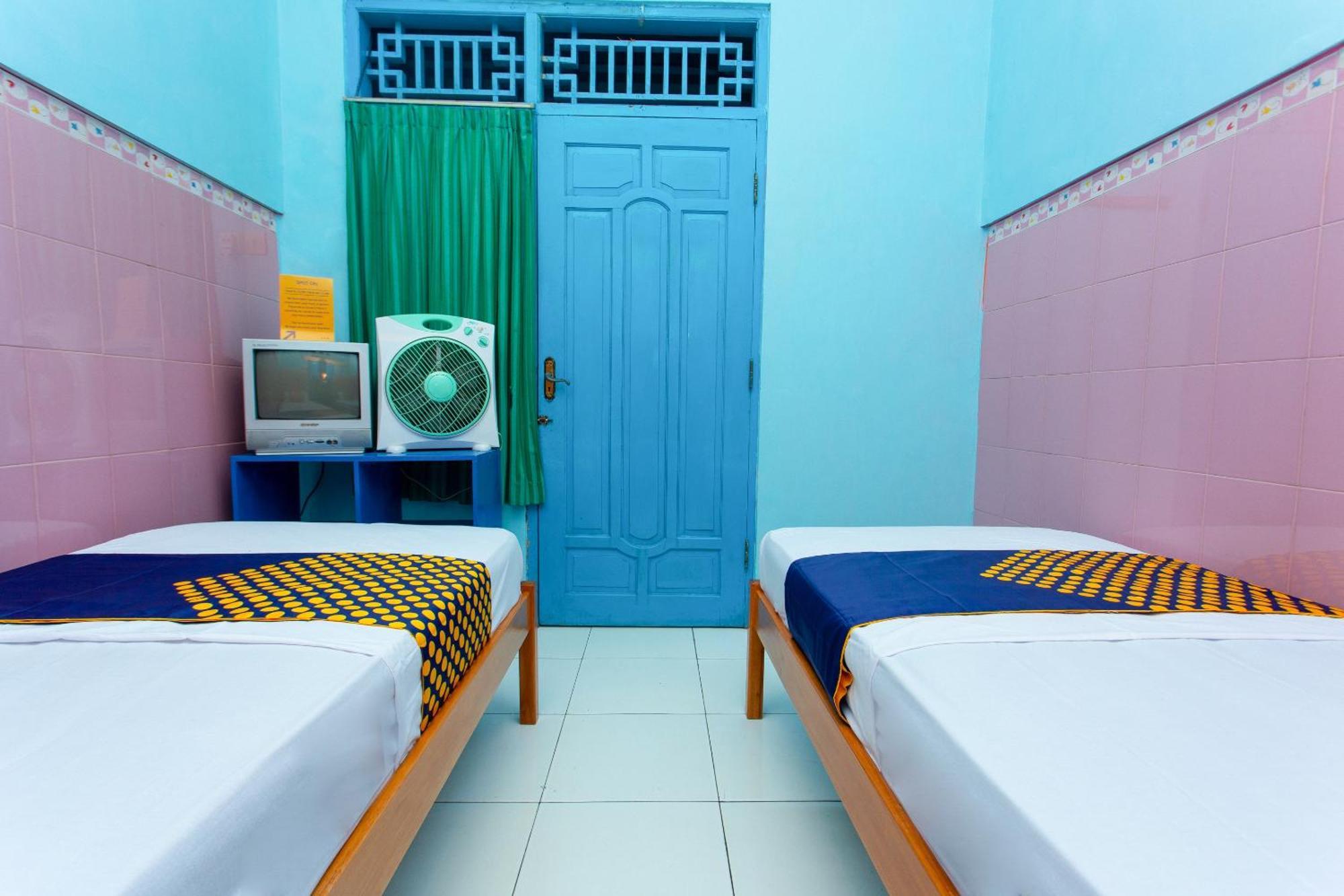 Spot On 2871 Hotel Budi Пурвокерто Екстериор снимка